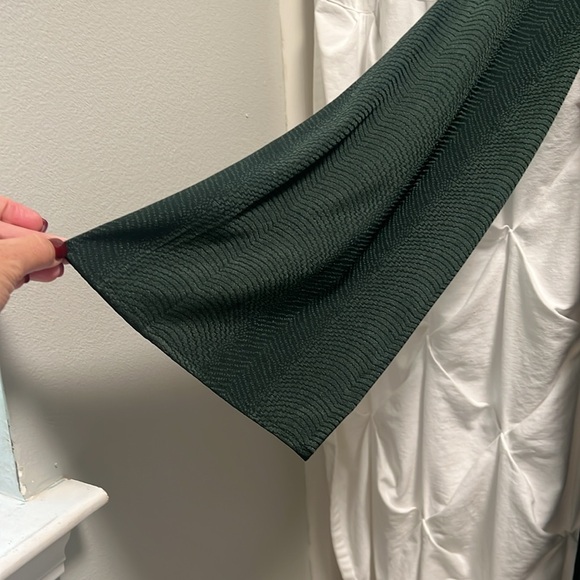 A BEAUTIFUL SOUL Size B 18/20 Ivy Green dress. - Picture 3 of 5